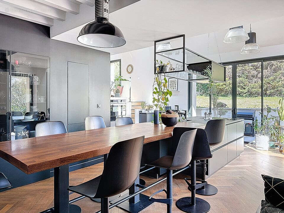 Maison à RILLIEUX-LA-PAPE