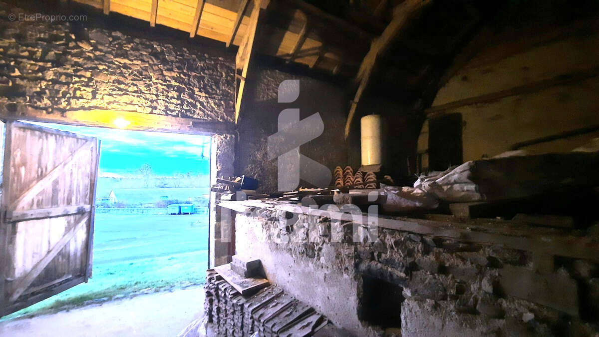 Maison à MAZAYE