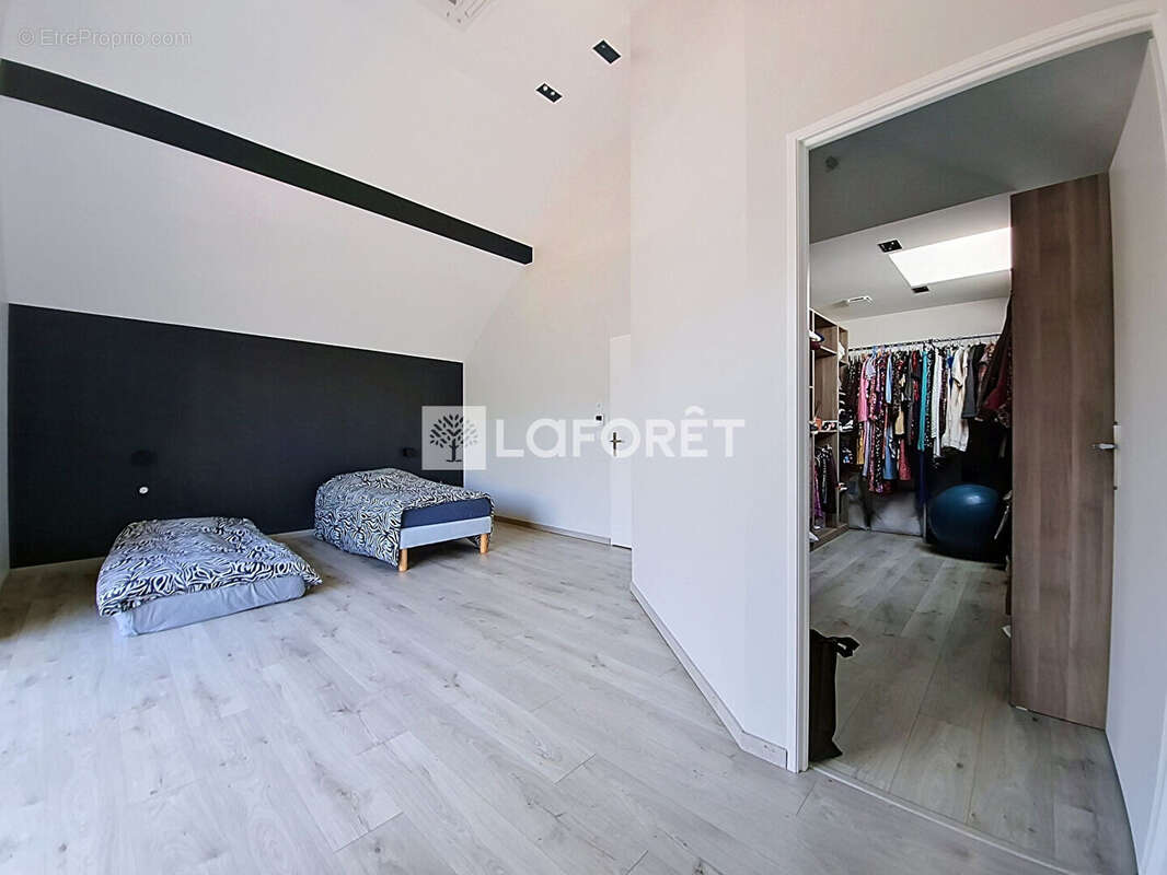Villa Curienne 6 pièce(s) 160 m2 - photo 8