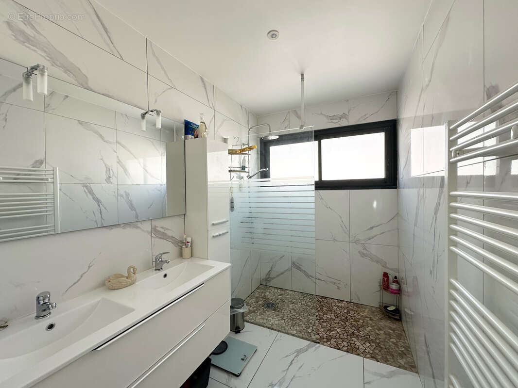 Maison à CARNOUX-EN-PROVENCE