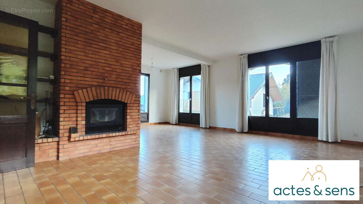 Maison à SAINT-BALDOPH