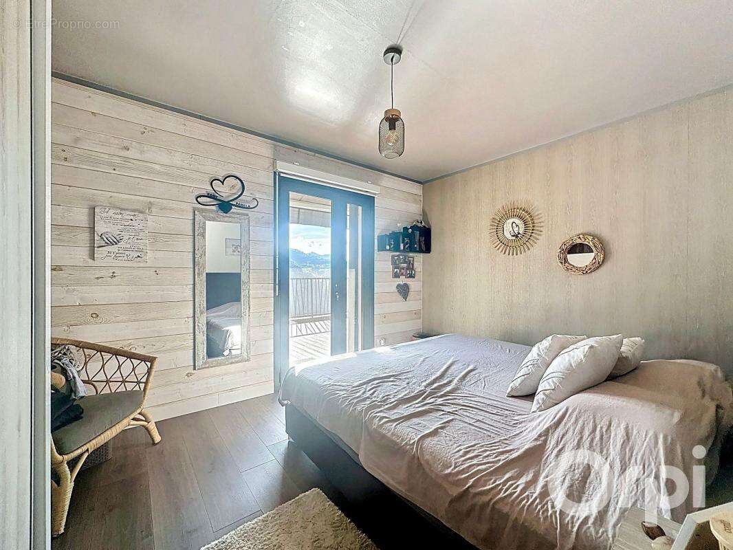 Maison à SAINT-MARTIN-DU-VAR