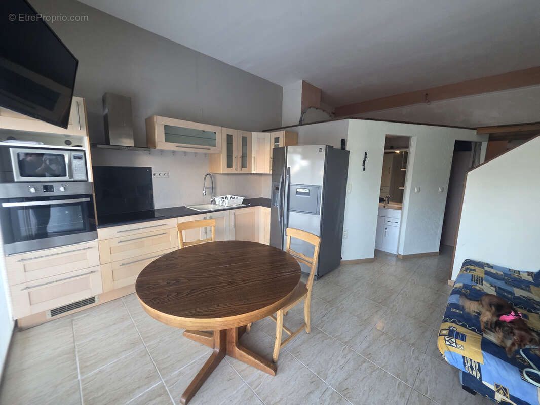 Commerce à GRUISSAN