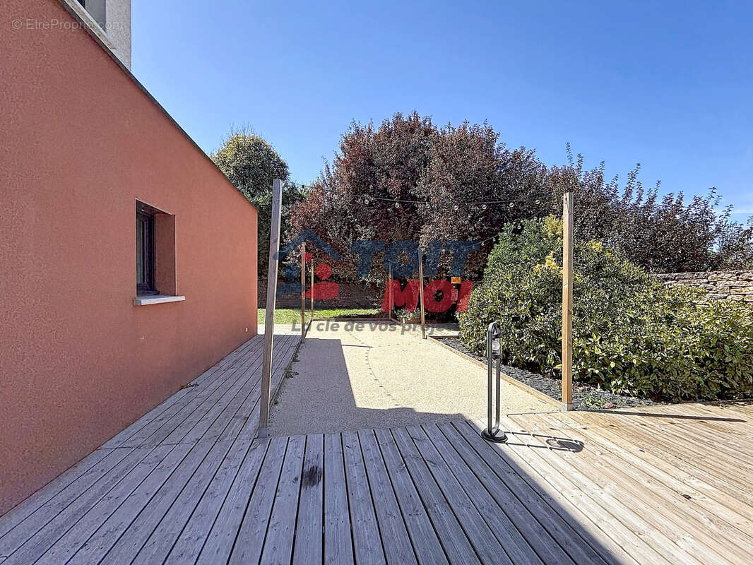 Maison contemporaine 2015 - 4 chambres - Suite parentale - Double garage - Terrain 1 449 m2 - photo 22