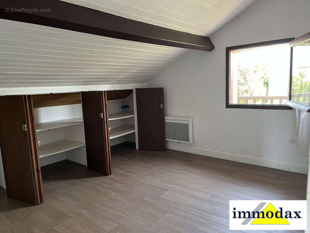 Appartement 100 m² à Dax  - photo 4