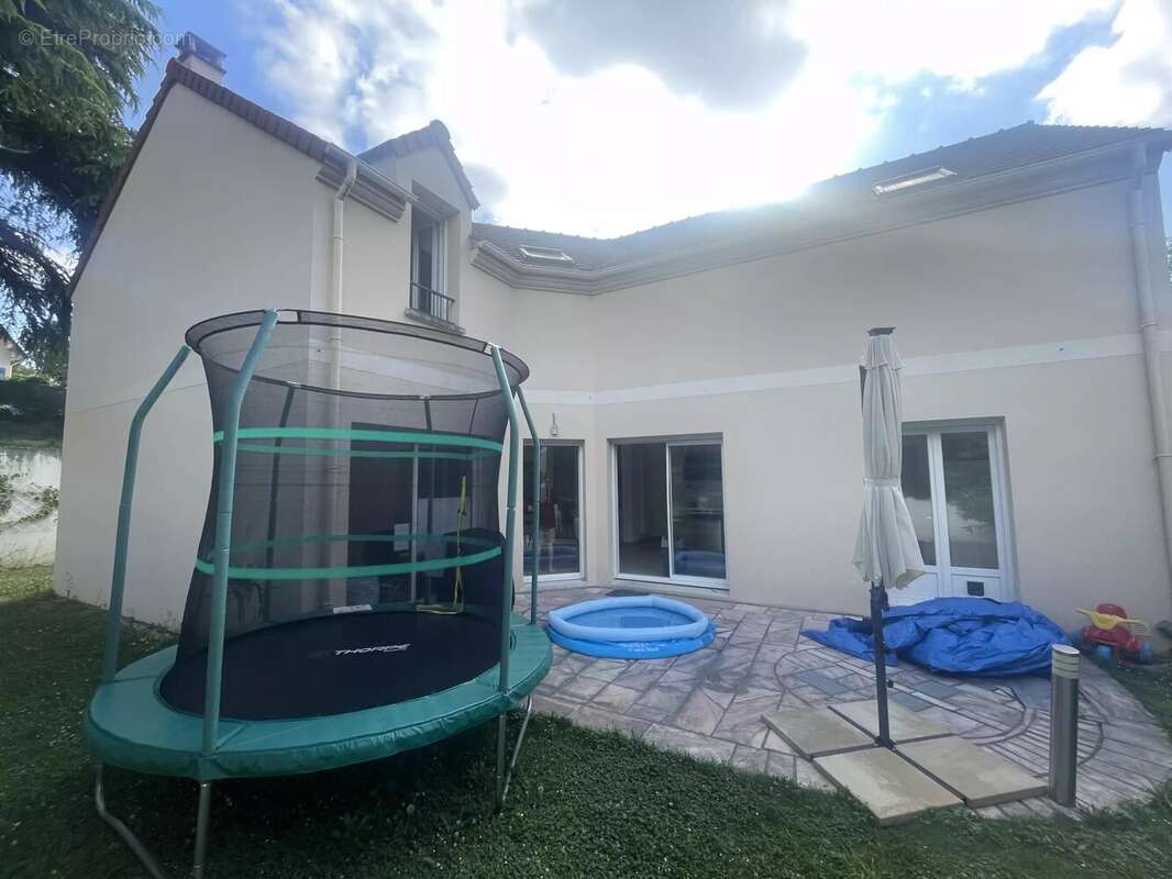 Maison à L'ETANG-LA-VILLE