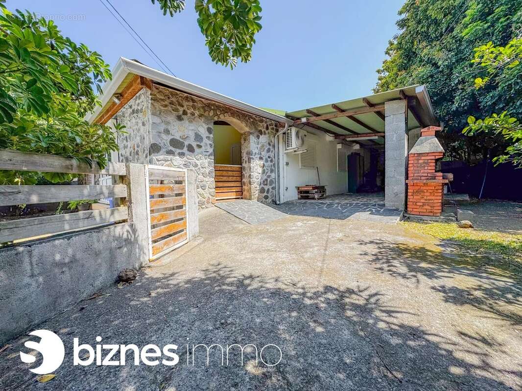 Maison à SAINT-PIERRE