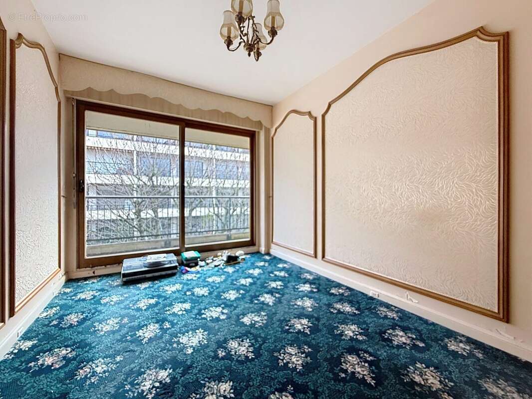 Appartement à CHENNEVIERES-SUR-MARNE