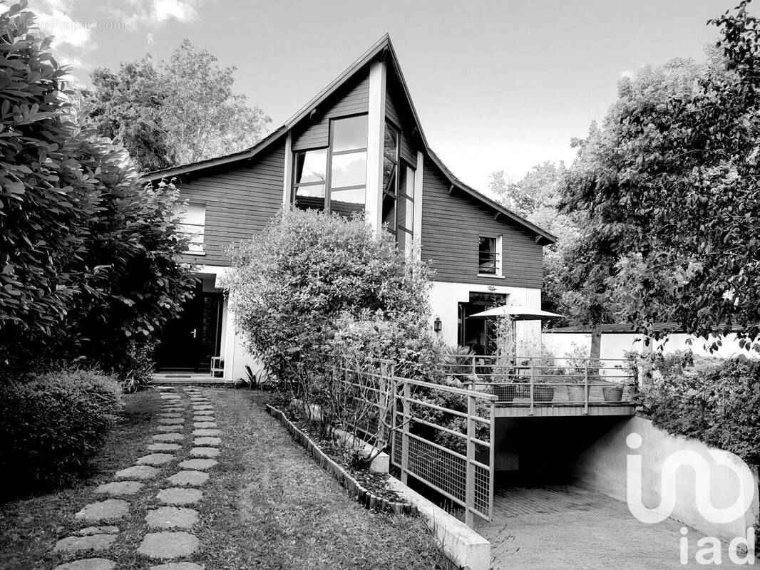 Photo 1 - Maison à VAUCRESSON