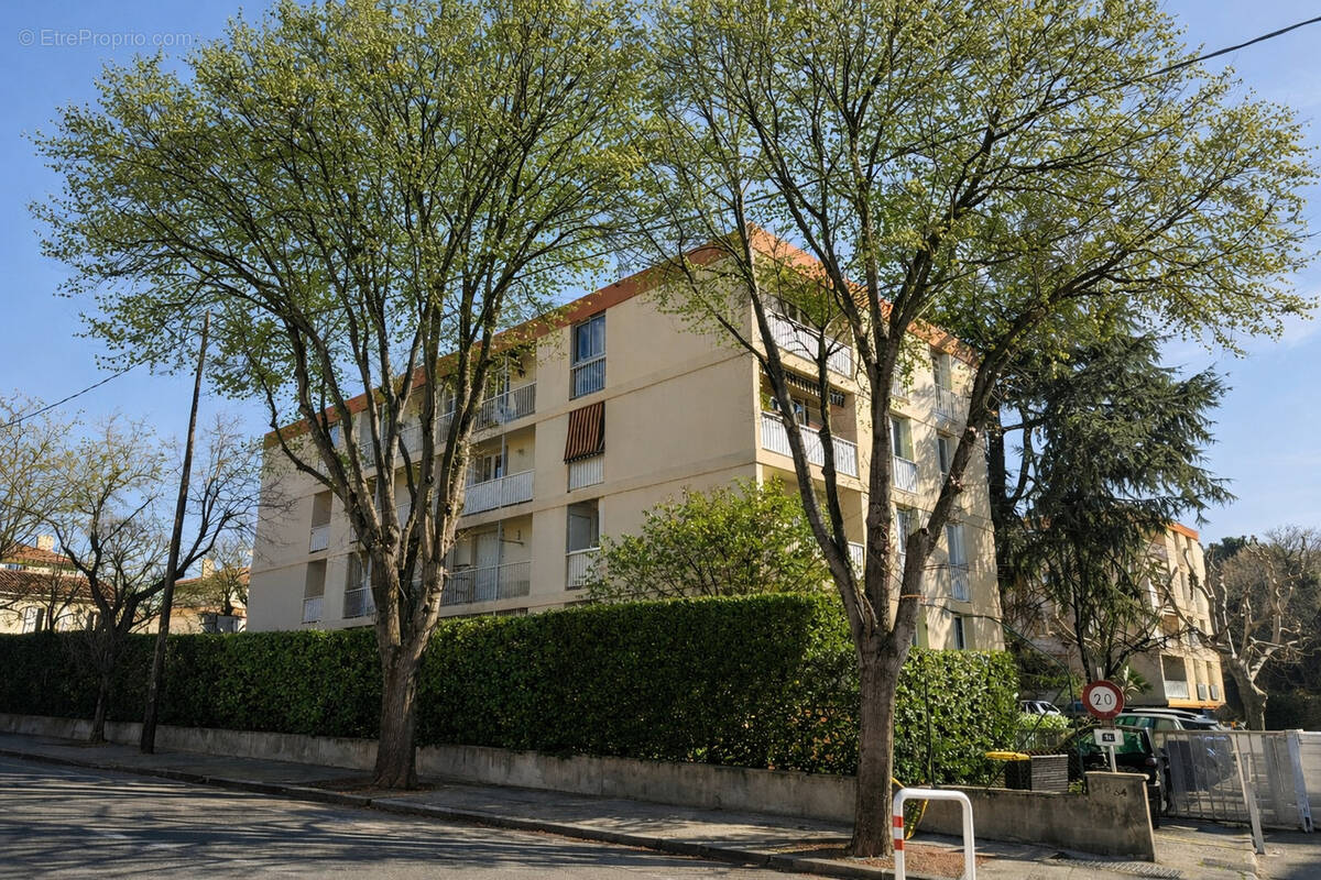 Appartement à MARSEILLE-12E