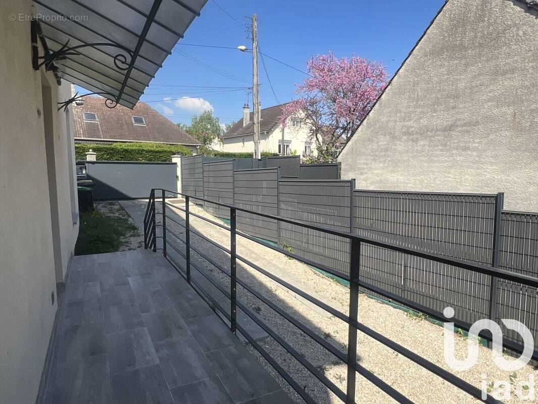 Photo 1 - Maison à GROSLAY