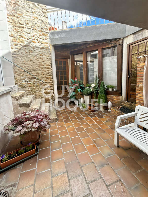 Maison à CHAUMES-EN-BRIE