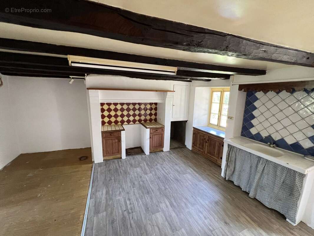 Maison à LACAPELLE-MARIVAL