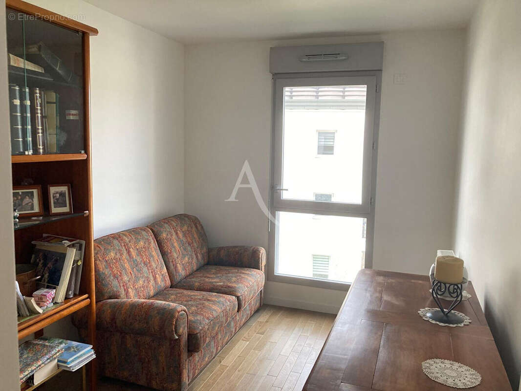 Appartement à BURES-SUR-YVETTE