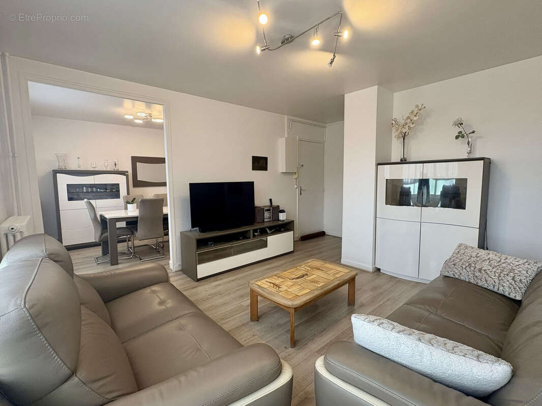 Appartement à BURES-SUR-YVETTE