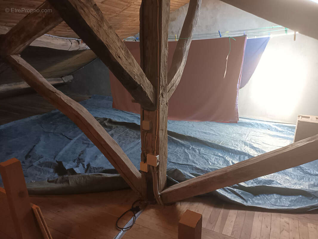 Maison à USSON-DU-POITOU