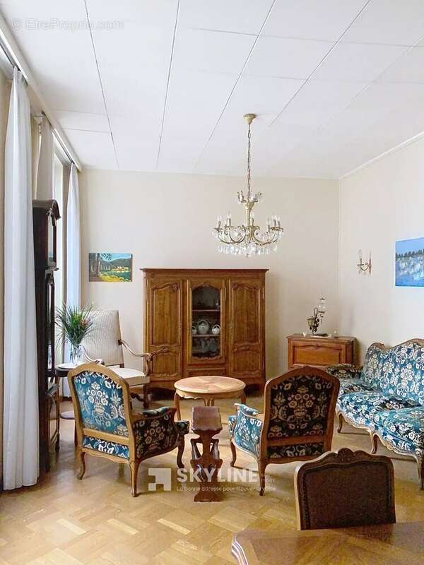 Appartement à MARSEILLE-1E