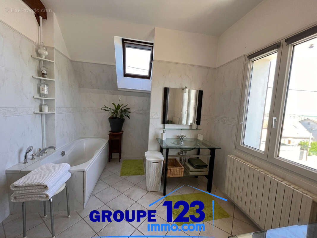 Maison - 156m2 - idéalement située à Auxerre - photo 8