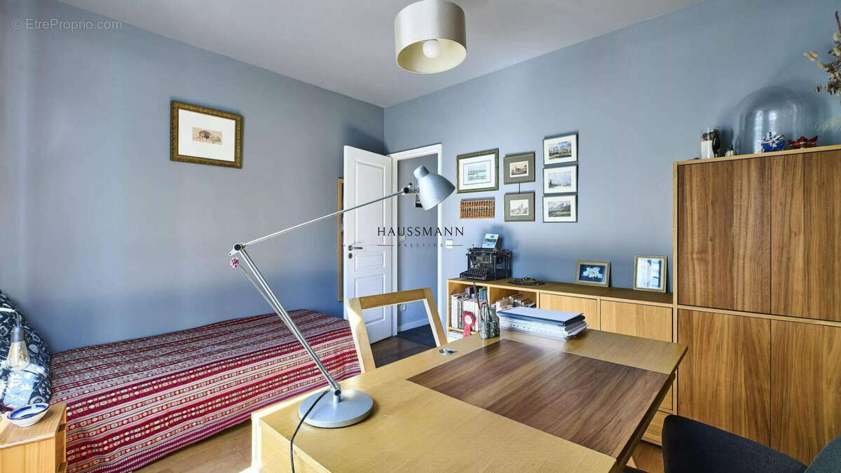 Appartement à PARIS-2E