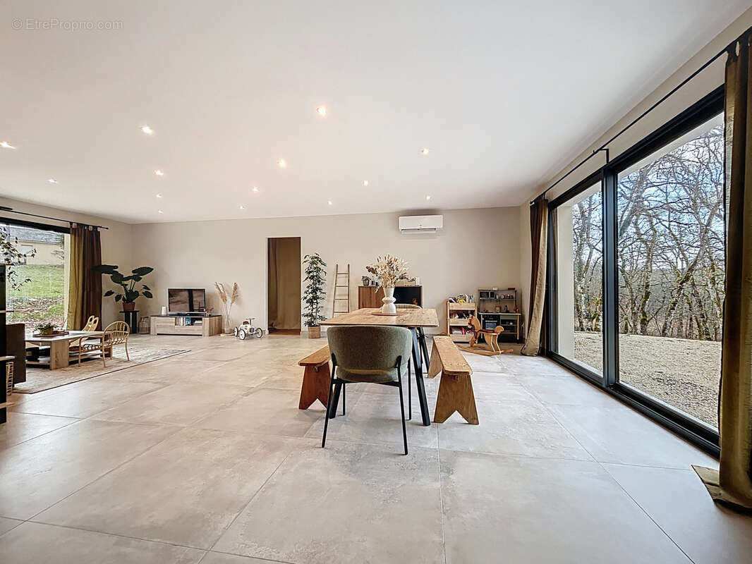 Maison à LA CASSAGNE