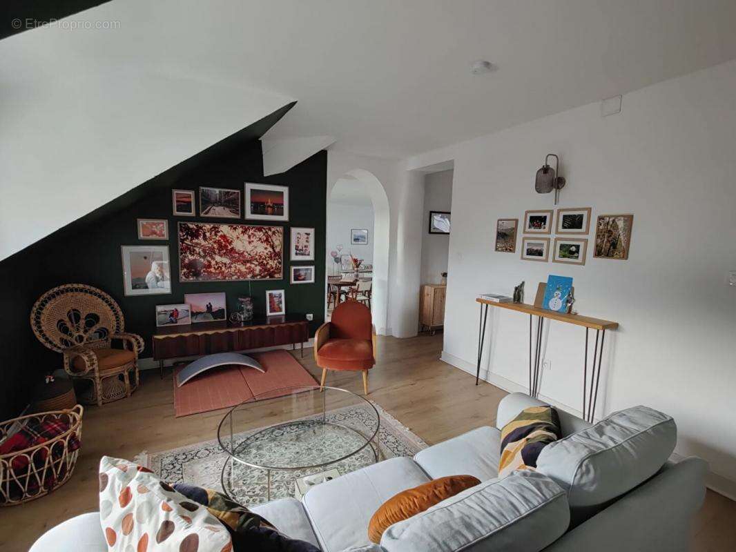 Maison à PONTCHARRA-SUR-TURDINE