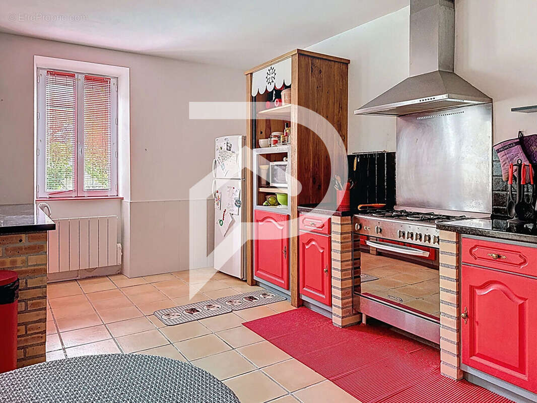 Maison à MONTREDON-LABESSONNIE