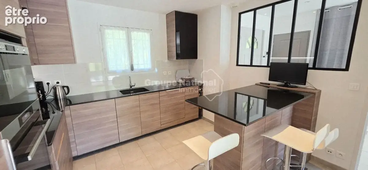 Villa de 174m² avec vue et piscine - photo 7
