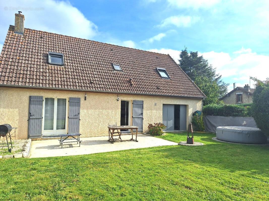 Maison à BAILLEAU-LE-PIN