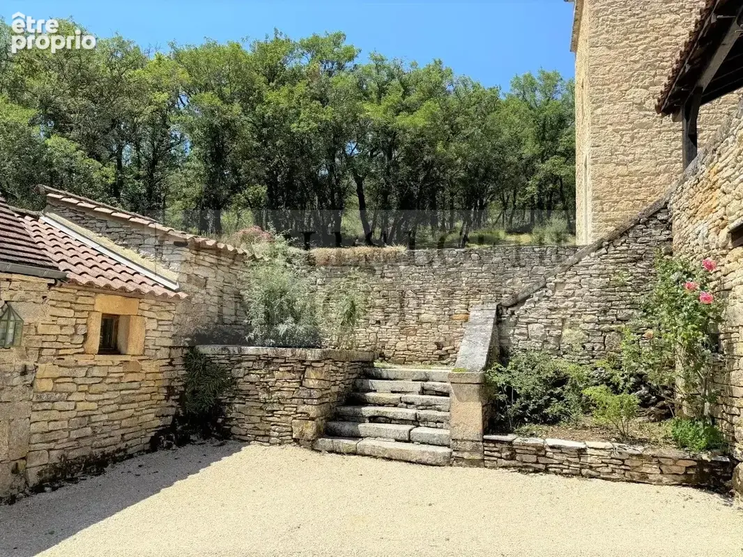 Superbe ensemble en pierre sur 2.9 ha de terrain - photo 21