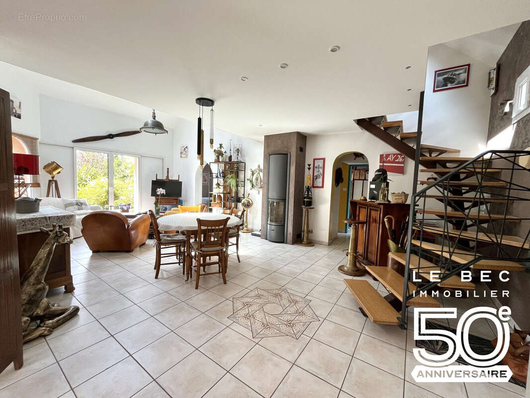 Maison 114 m² à Le Hezo  - photo 4