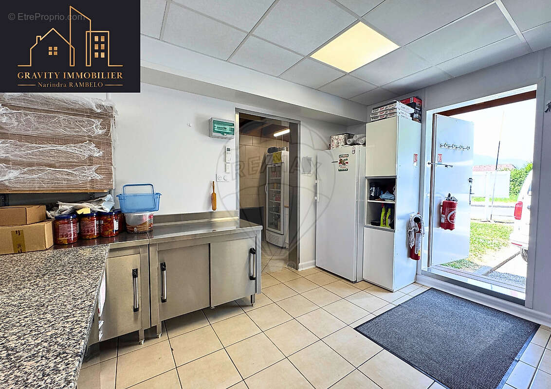 Commerce à MARIGNIER