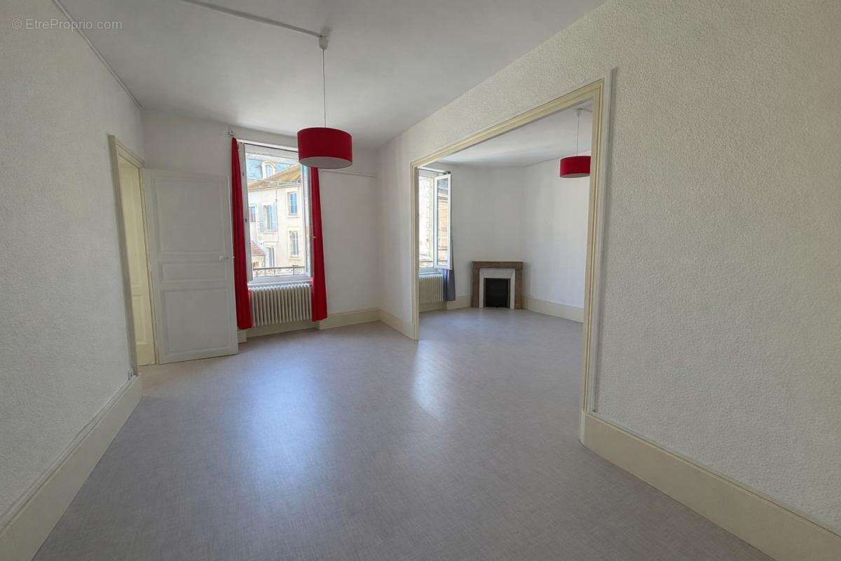 Bel appartement dans le centre ville de Nevers - photo 2