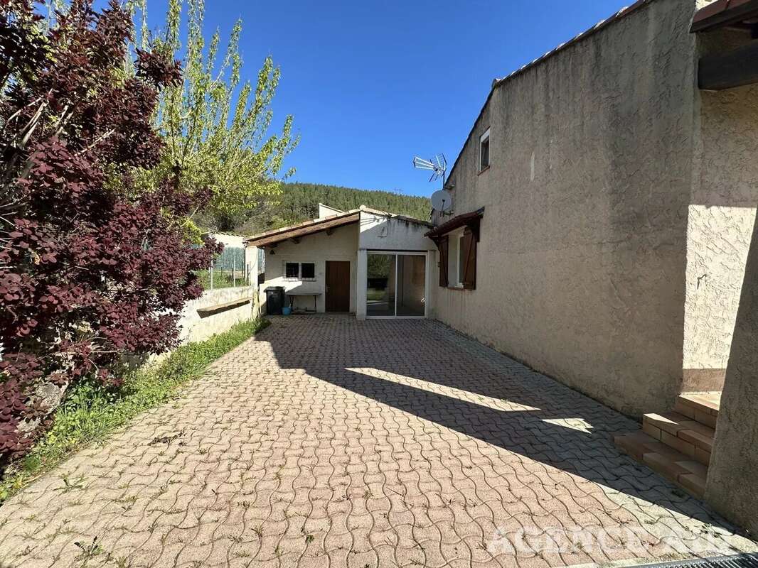 Maison à CUGES-LES-PINS