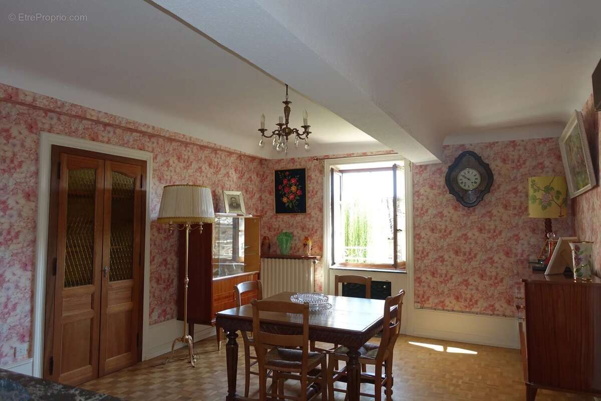 Maison à BELLEVILLE