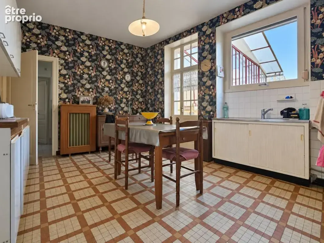 Maison de caractère aux multiples possibilités – Cœur de Saint-Laurent-de-Céris - photo 14