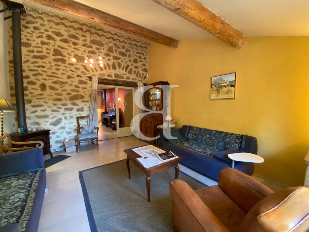 Maison à VAISON-LA-ROMAINE