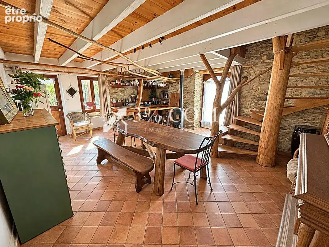 Maison 5 pièces 108m2 - photo 2