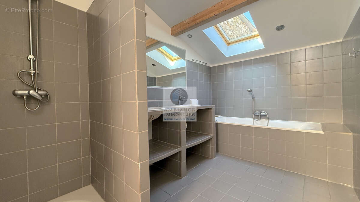 Maison à LIVRON-SUR-DROME