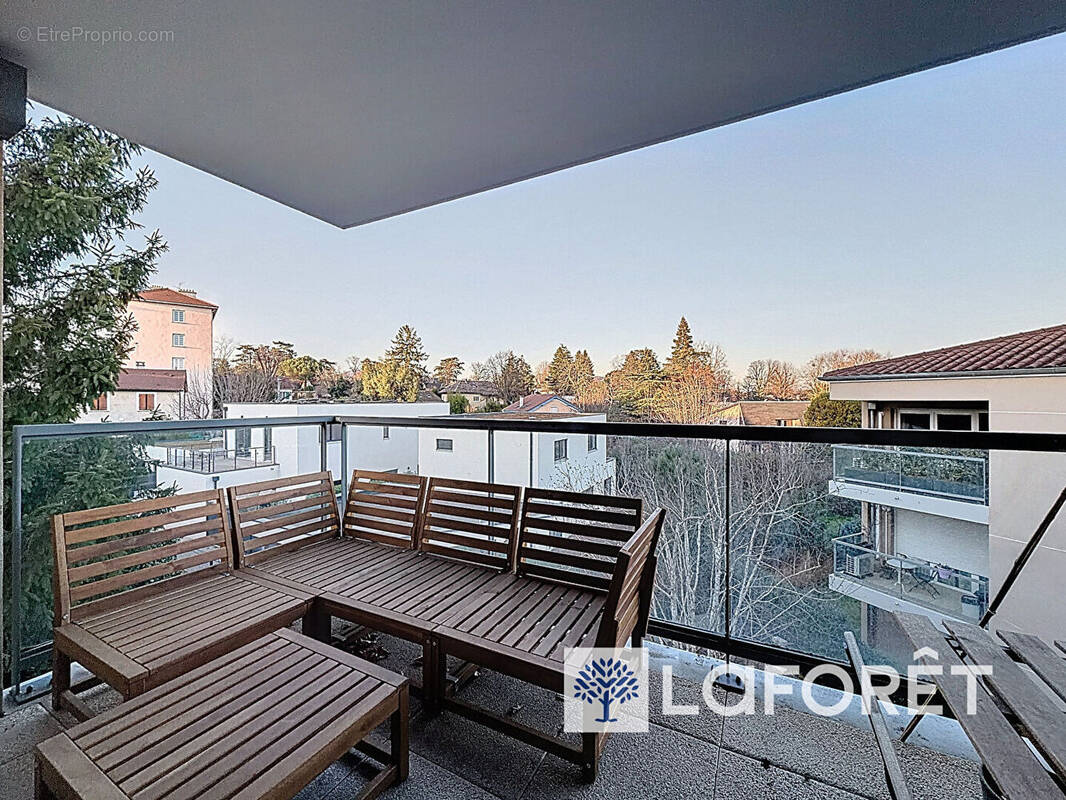 Appartement à CHAMPAGNE-AU-MONT-D'OR