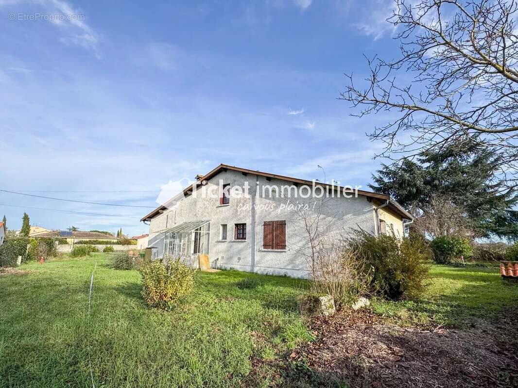 Maison à MONDONVILLE