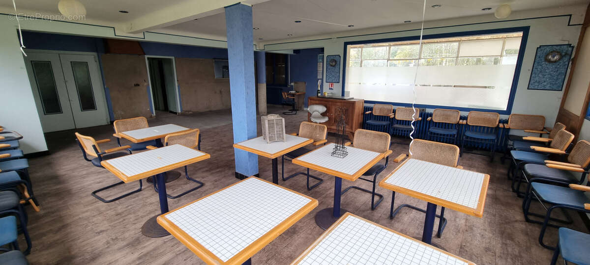 Maison à SAINTE-GENEVIEVE-SUR-ARGENCE