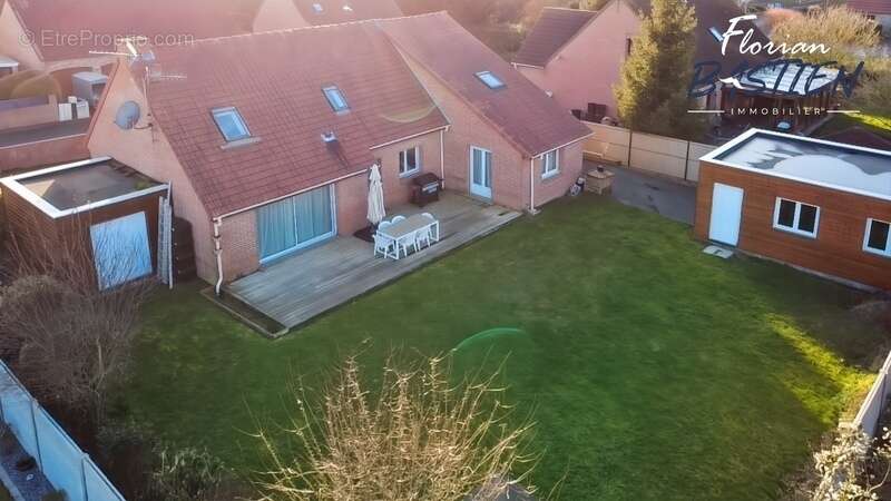 Maison à AUBRY-DU-HAINAUT