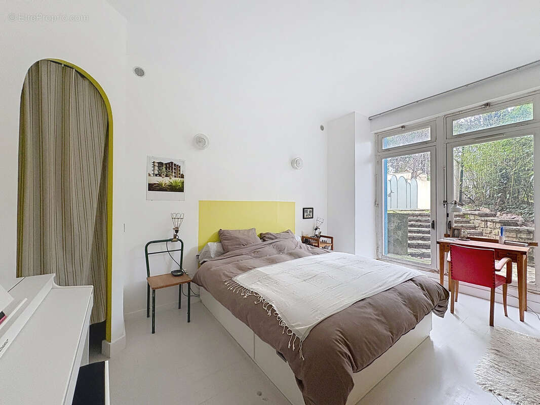 Montpellier Arceaux. Appartement en rez-de-jardin privatif avec 3 chambres & parking privé. - photo 9