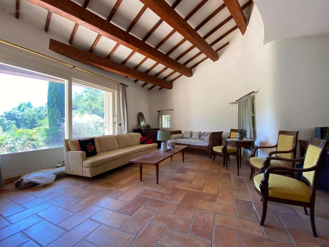 Photo 4 - Maison à LE REVEST-LES-EAUX