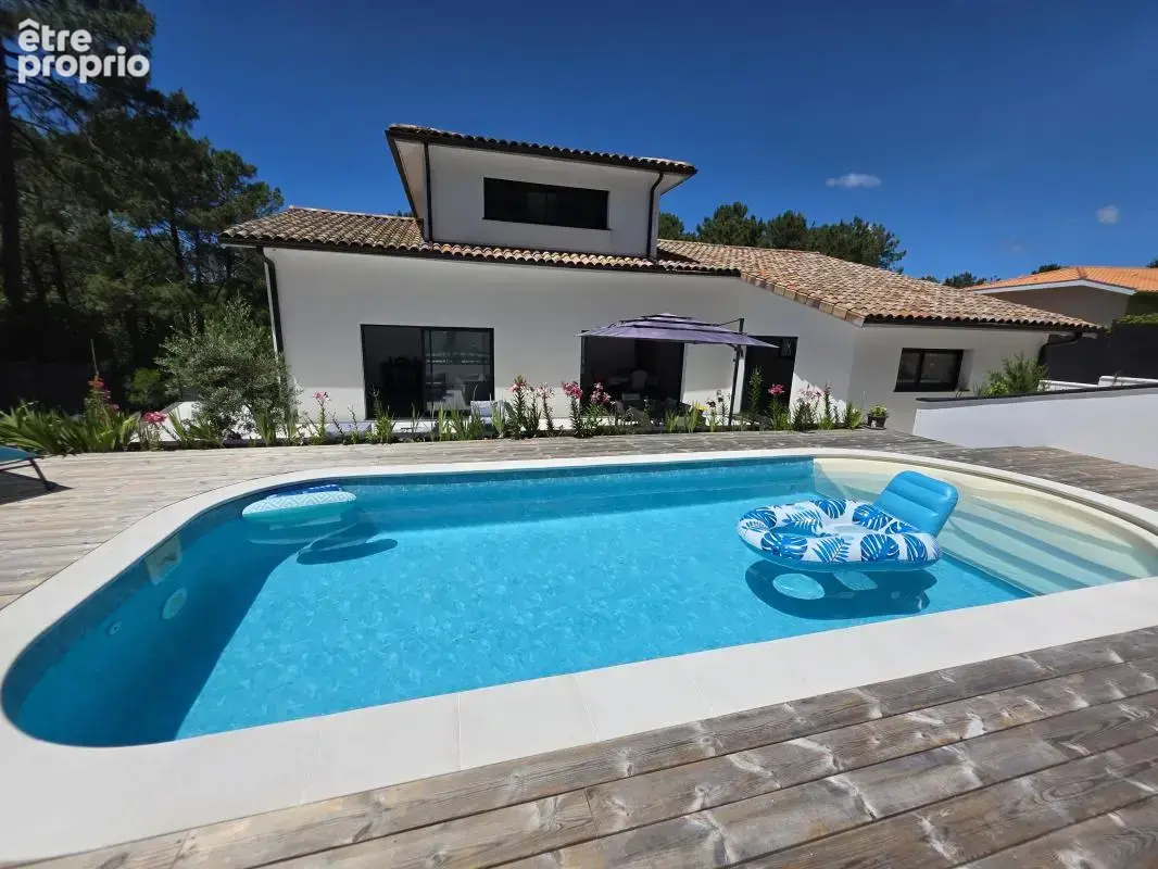 Maison 7 pièces 202 m² à vendre à Biscarrosse (40600) - photo 2
