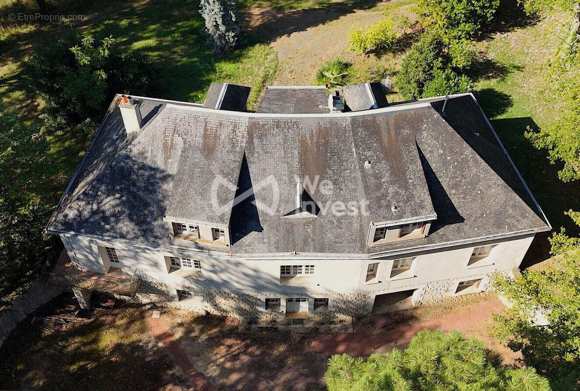 Maison à VERNEUIL-LE-CHATEAU