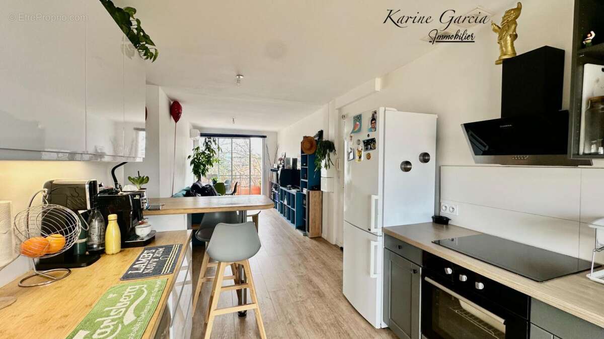 Appartement à SIX-FOURS-LES-PLAGES