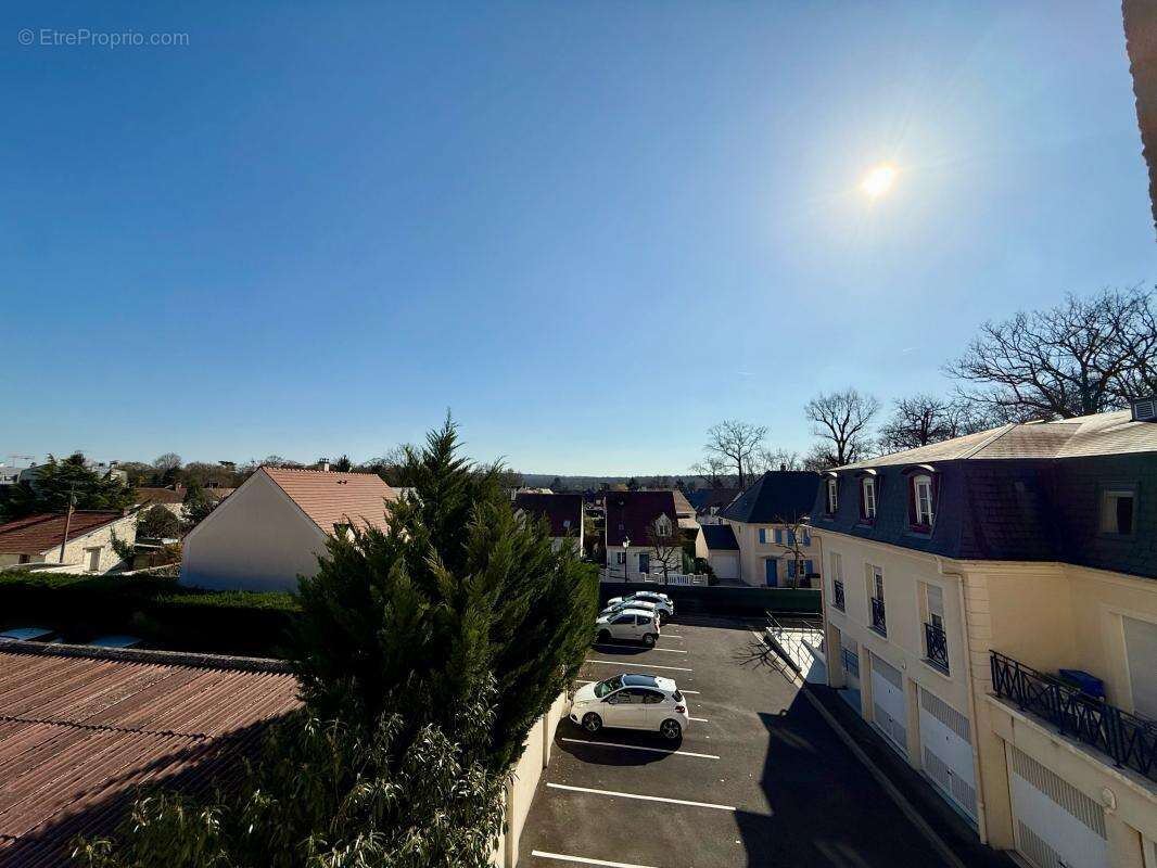 Appartement à LAMORLAYE