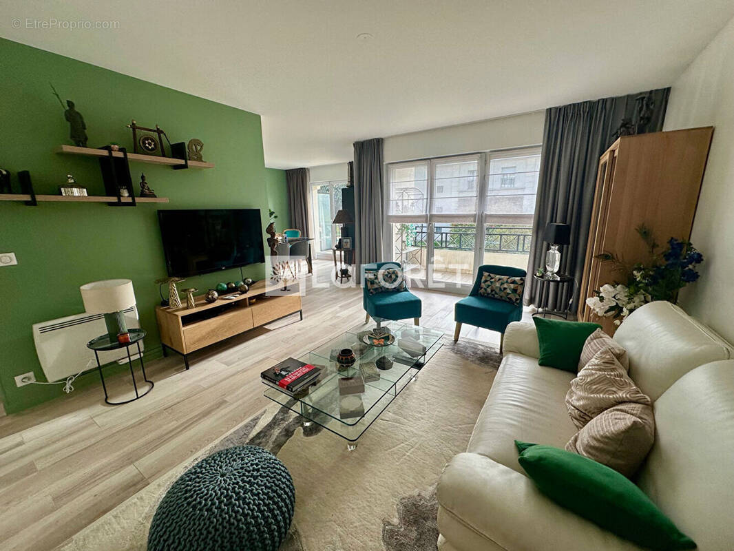 Appartement à LE PERREUX-SUR-MARNE