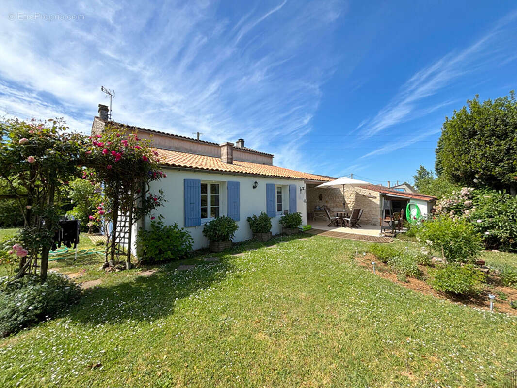 Maison à BALANZAC